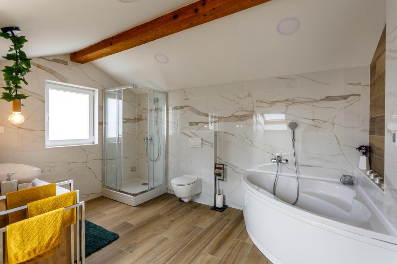 Olea Ii Krk Apartment